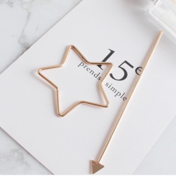 Trendy Jewels Accessories - Star and Arrow Hair Clip